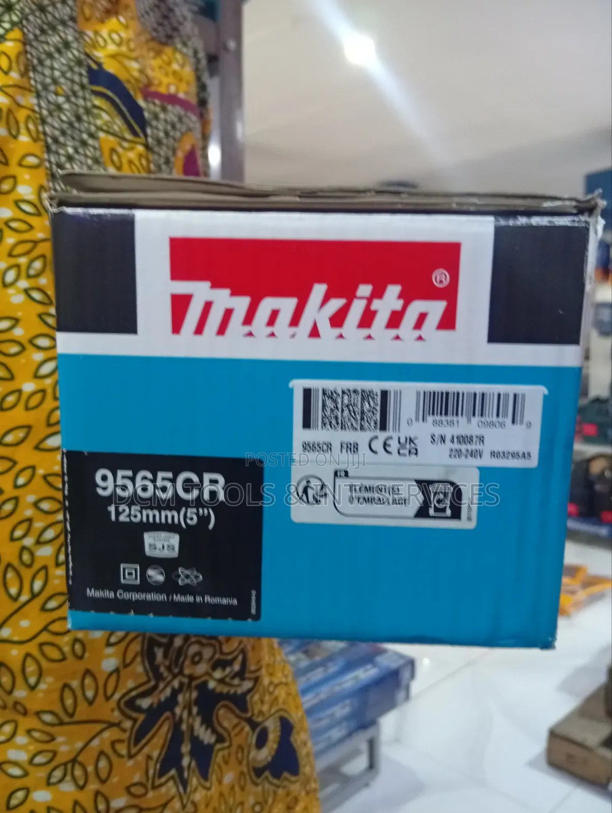 5" - 1300watts Makita Angle Grinder