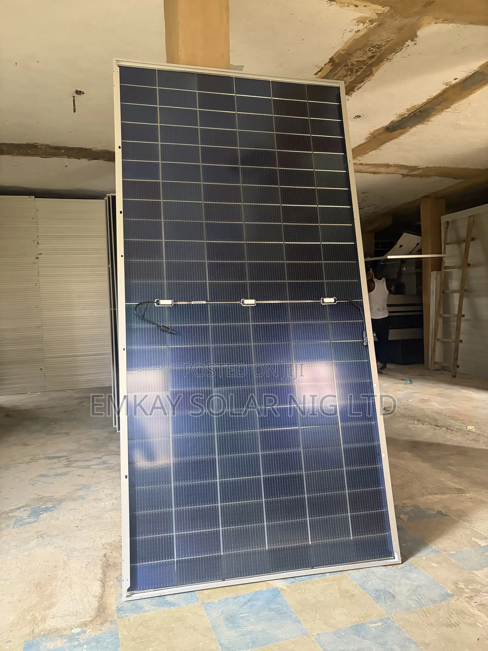 680w Jinko Bifacial Panels