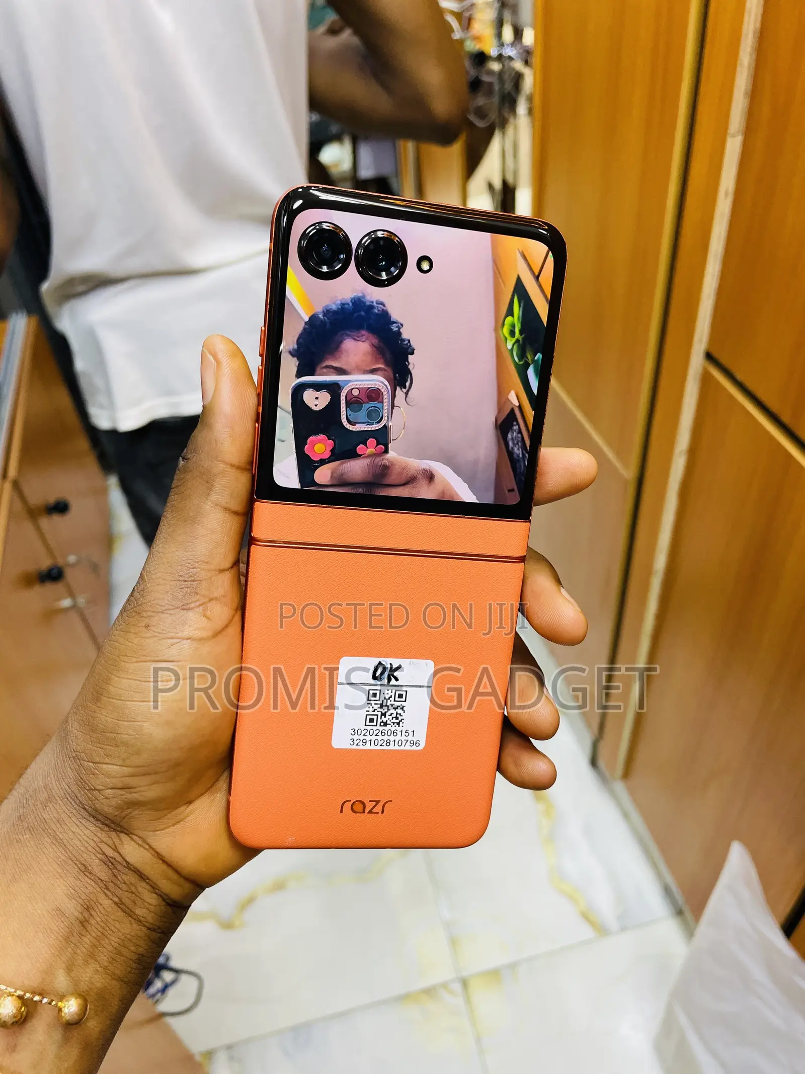Motorola Razr 2024 256 GB Orange