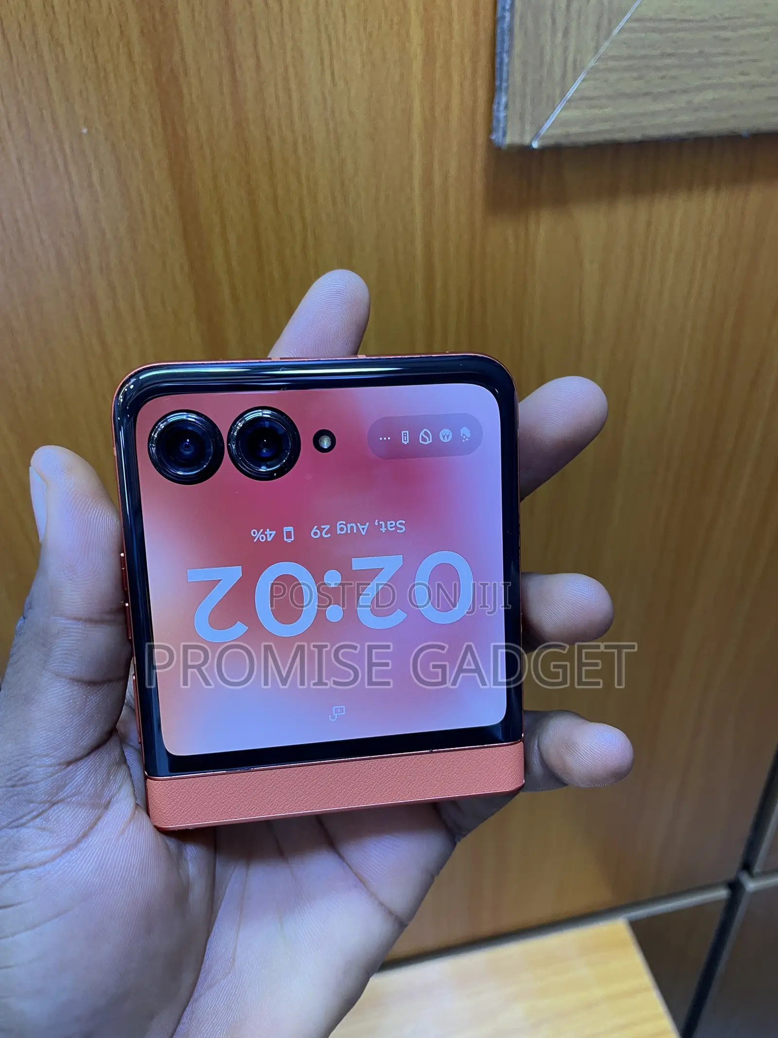 Motorola Razr 2024 256 GB Orange