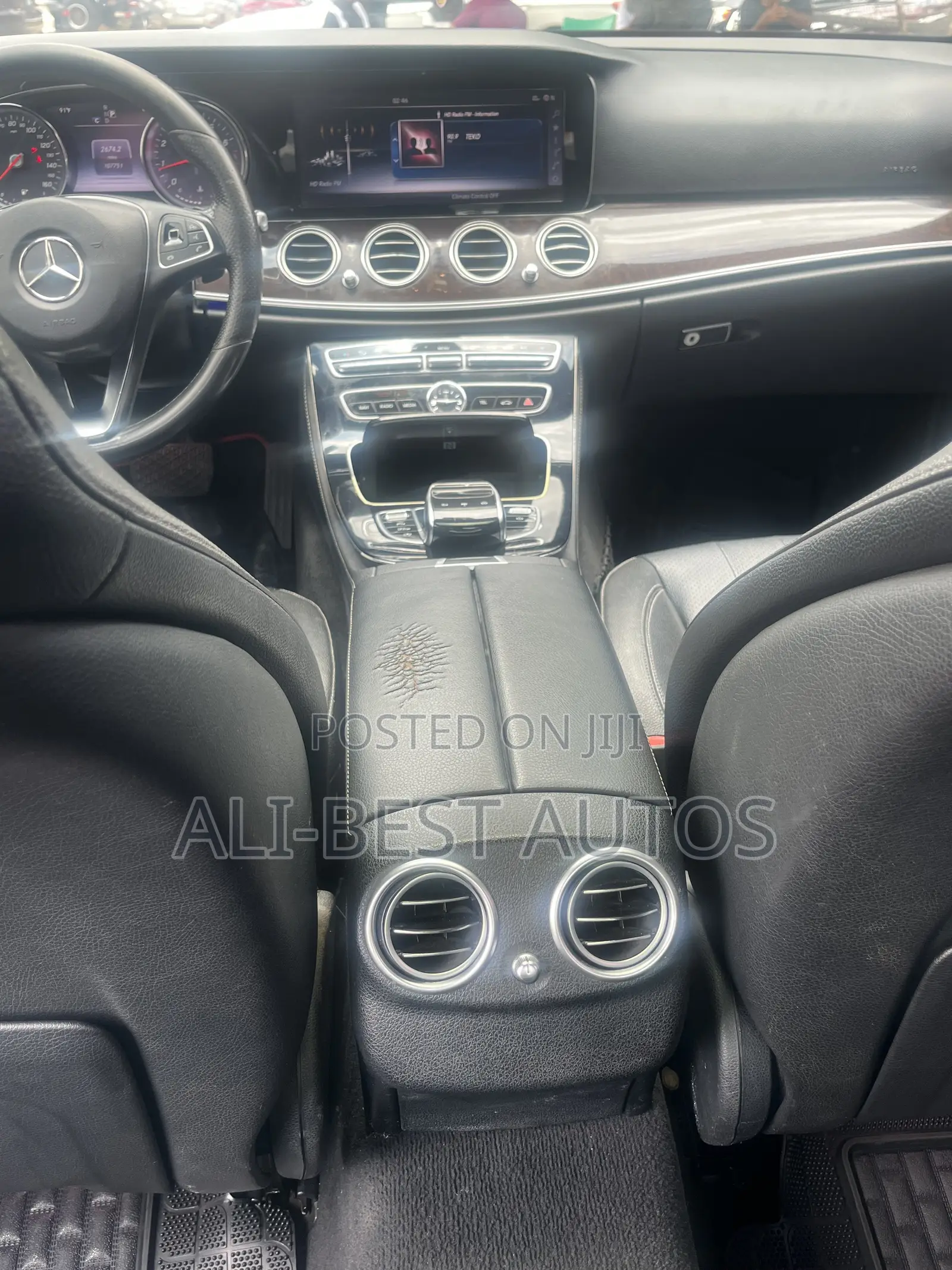 Mercedes-Benz E300 2016 Black