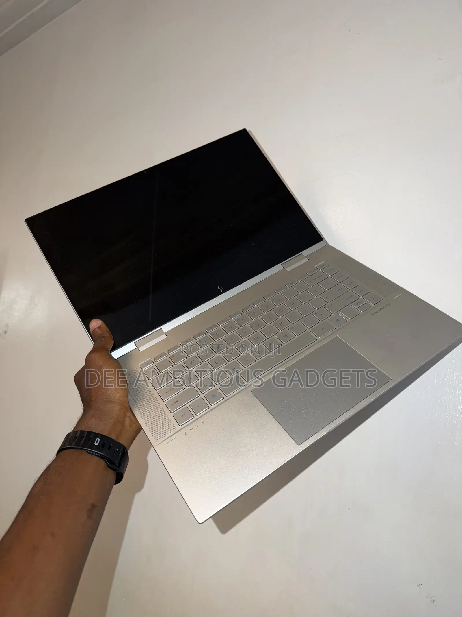 Laptop HP Envy 15-ep0xxx 8GB Intel Core i5 SSD 256GB