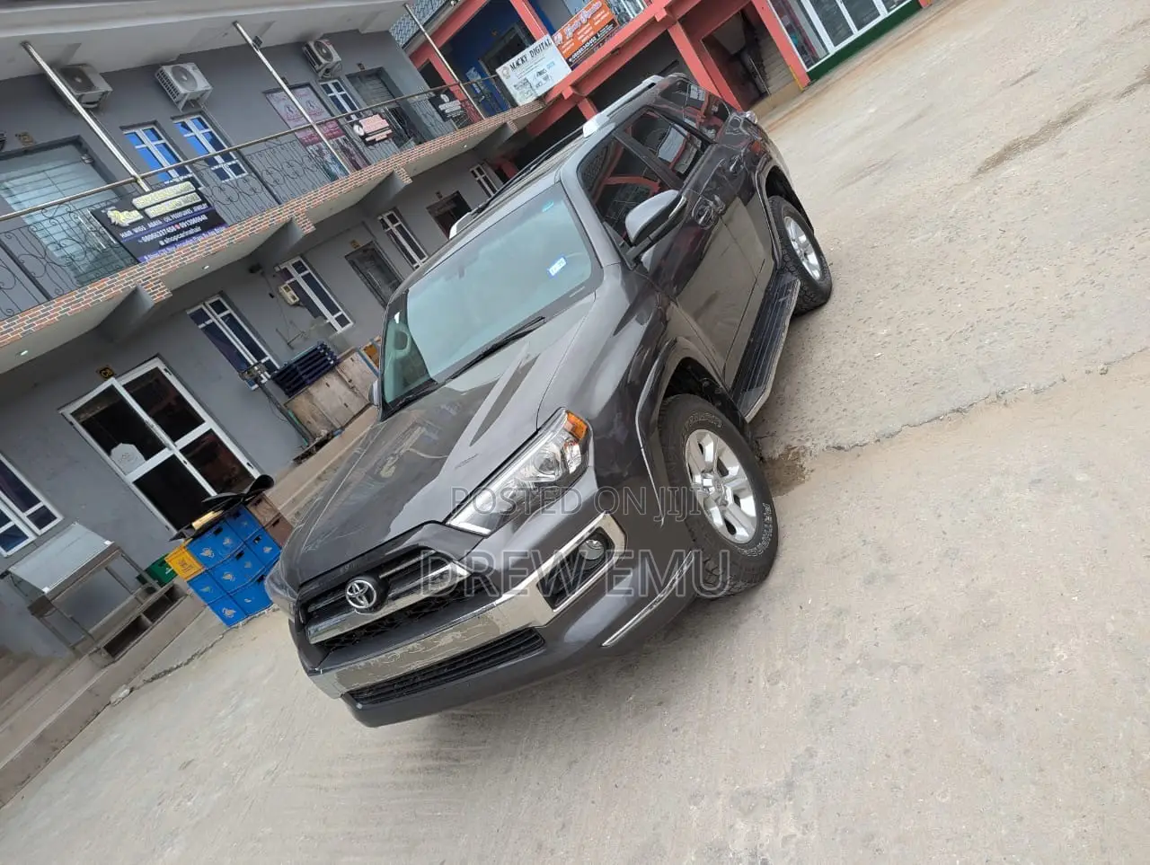 Toyota 4-Runner SR5 Premium 4dr 4x4 (4.0L 6cyl 5A) 2017 Gray