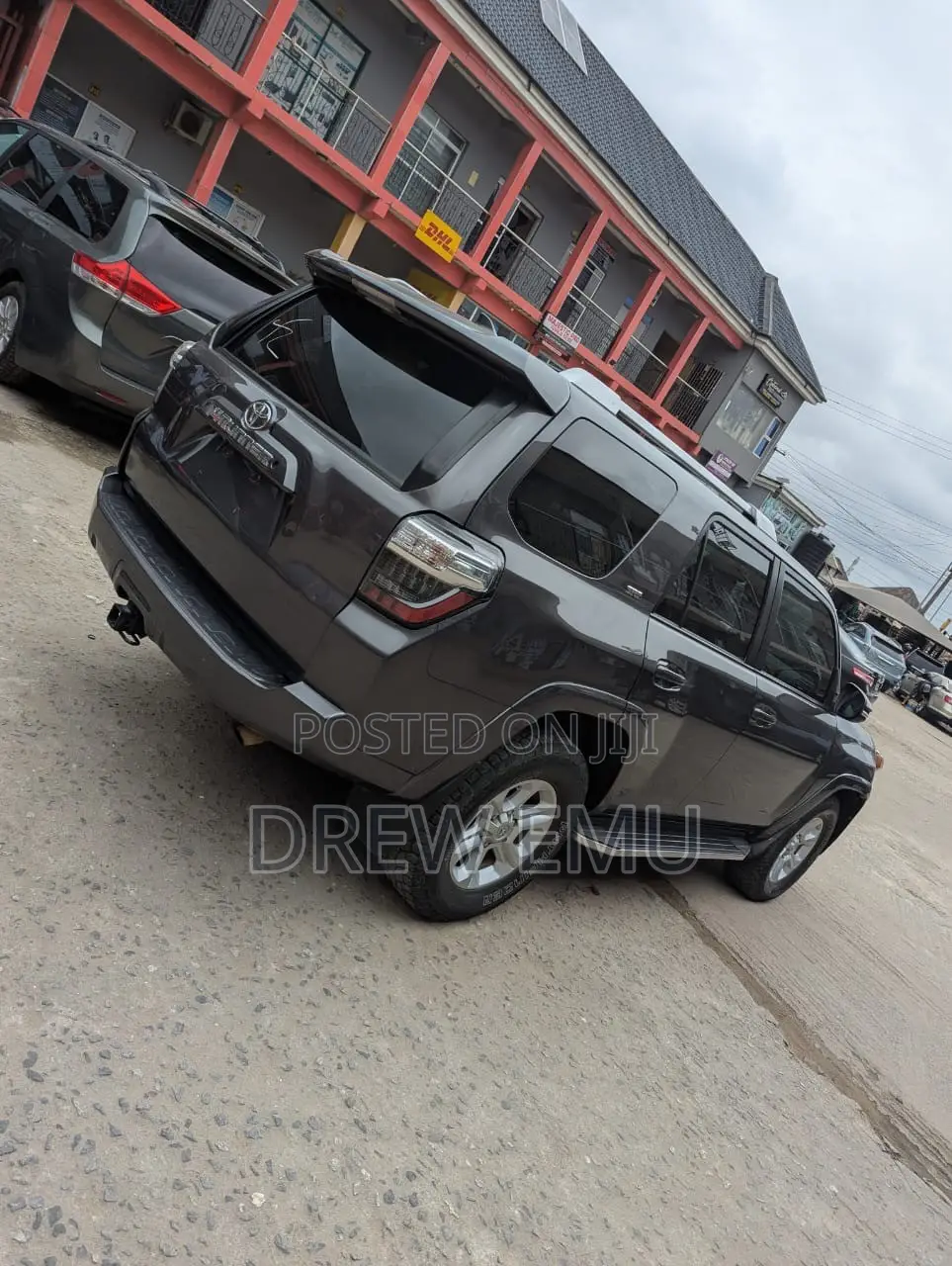 Toyota 4-Runner SR5 Premium 4dr 4x4 (4.0L 6cyl 5A) 2017 Gray