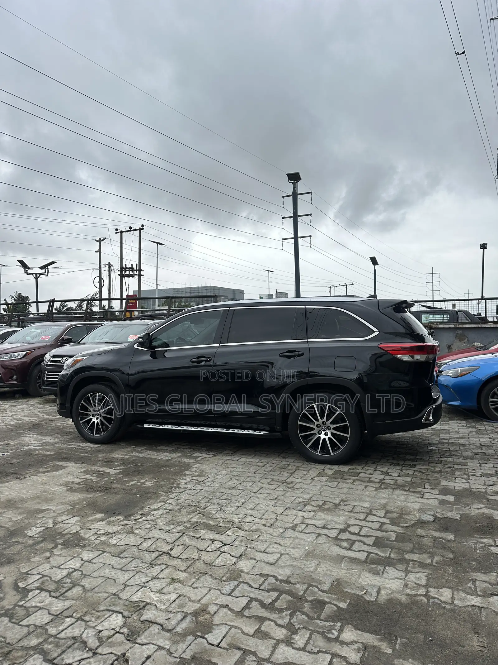 Toyota Highlander Limited Platinum 4dr SUV AWD (3.5L 6cyl 6A) 2014