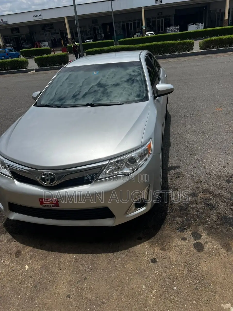 Toyota Camry LE 4dr Sedan (2.5L 4cyl 6A) 2012 Silver