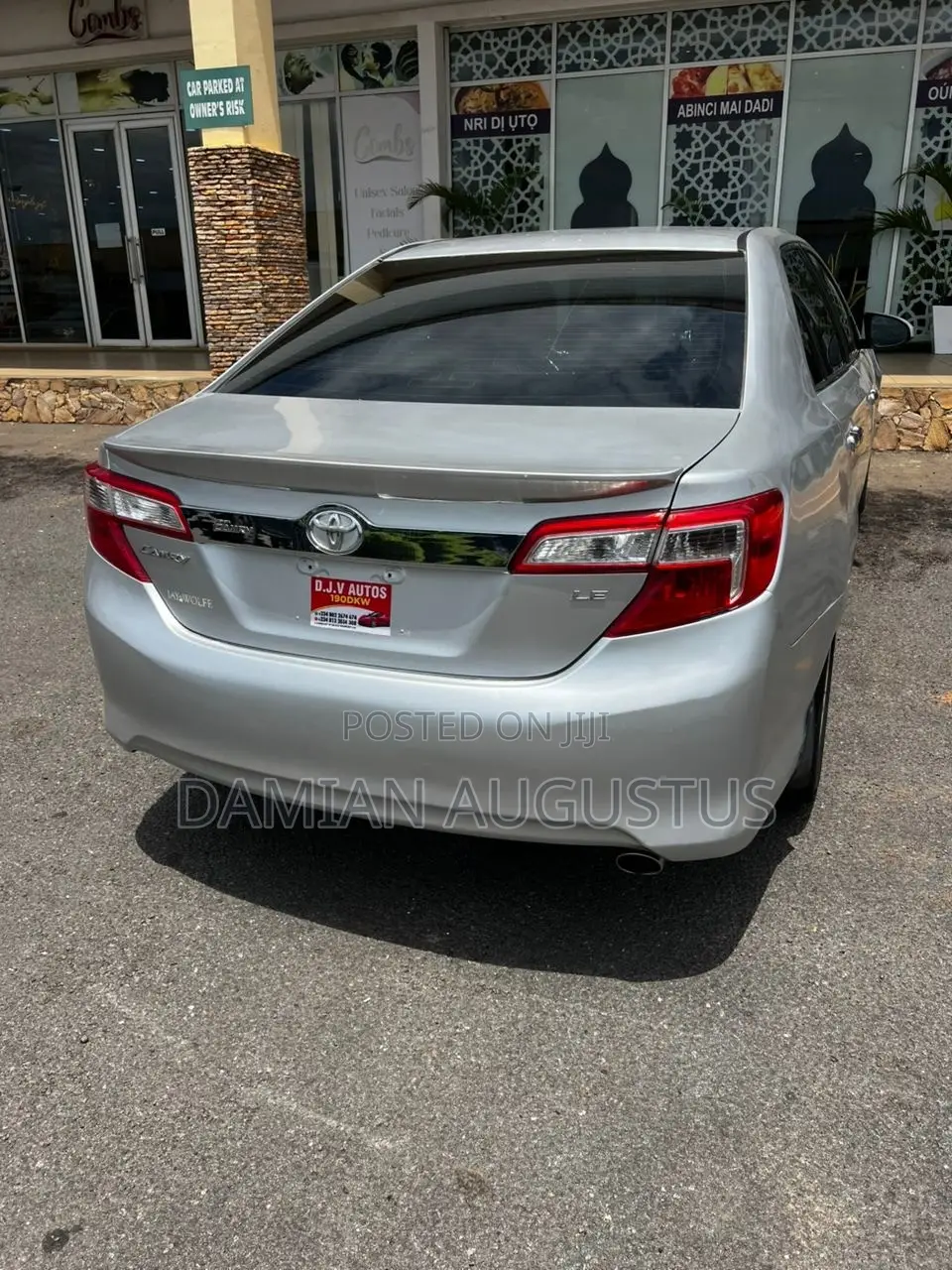 Toyota Camry LE 4dr Sedan (2.5L 4cyl 6A) 2012 Silver