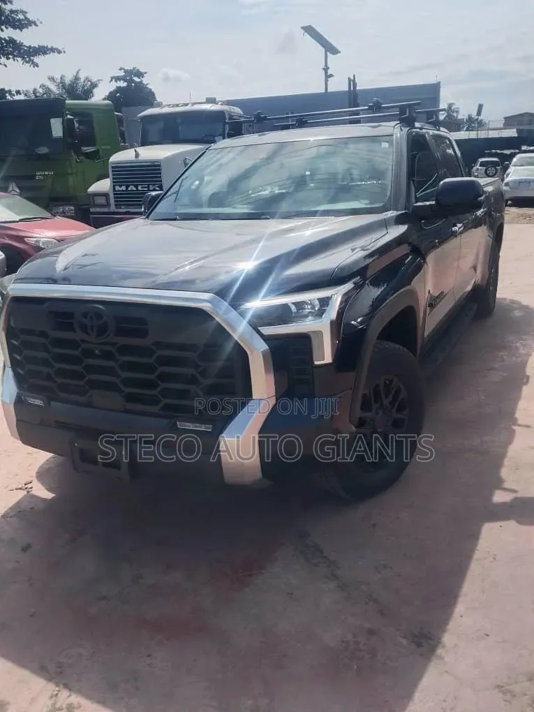 Toyota Tacoma 2025 Black