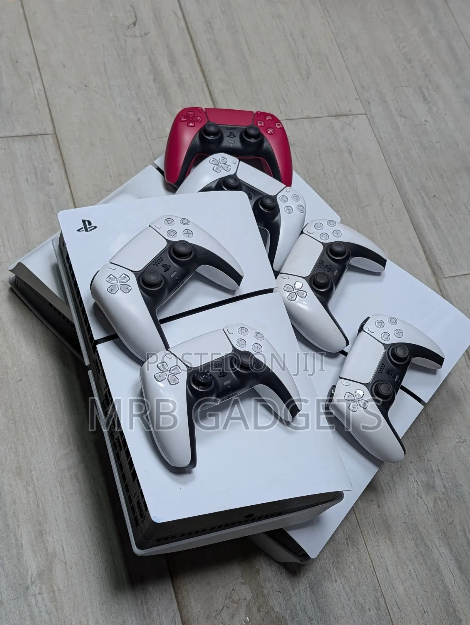 Ps5 Slim Standard 1TB With Two Pads and 10 Games