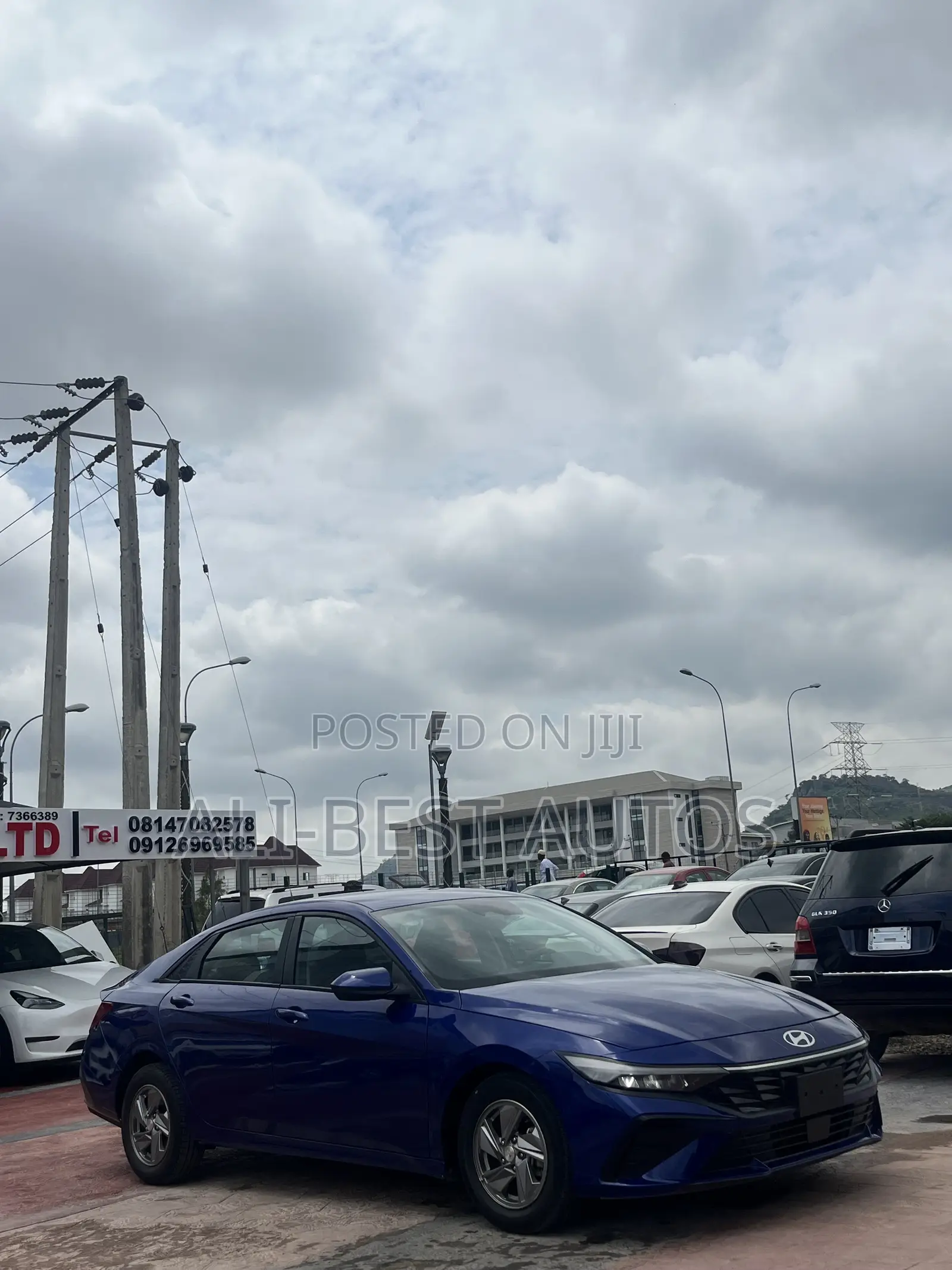 Hyundai Elantra 2024 Blue