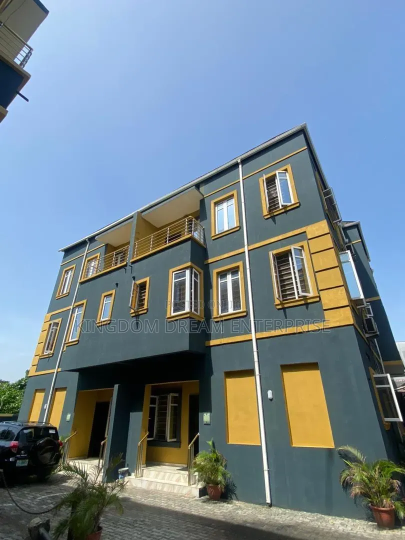 Furnished 9bdrm Duplex in Chevron Drive Lekki for sale