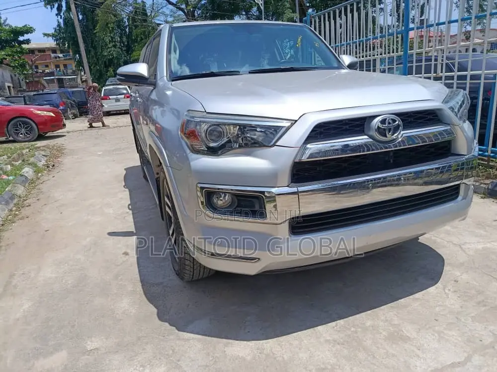Toyota 4-Runner 2015 Gray