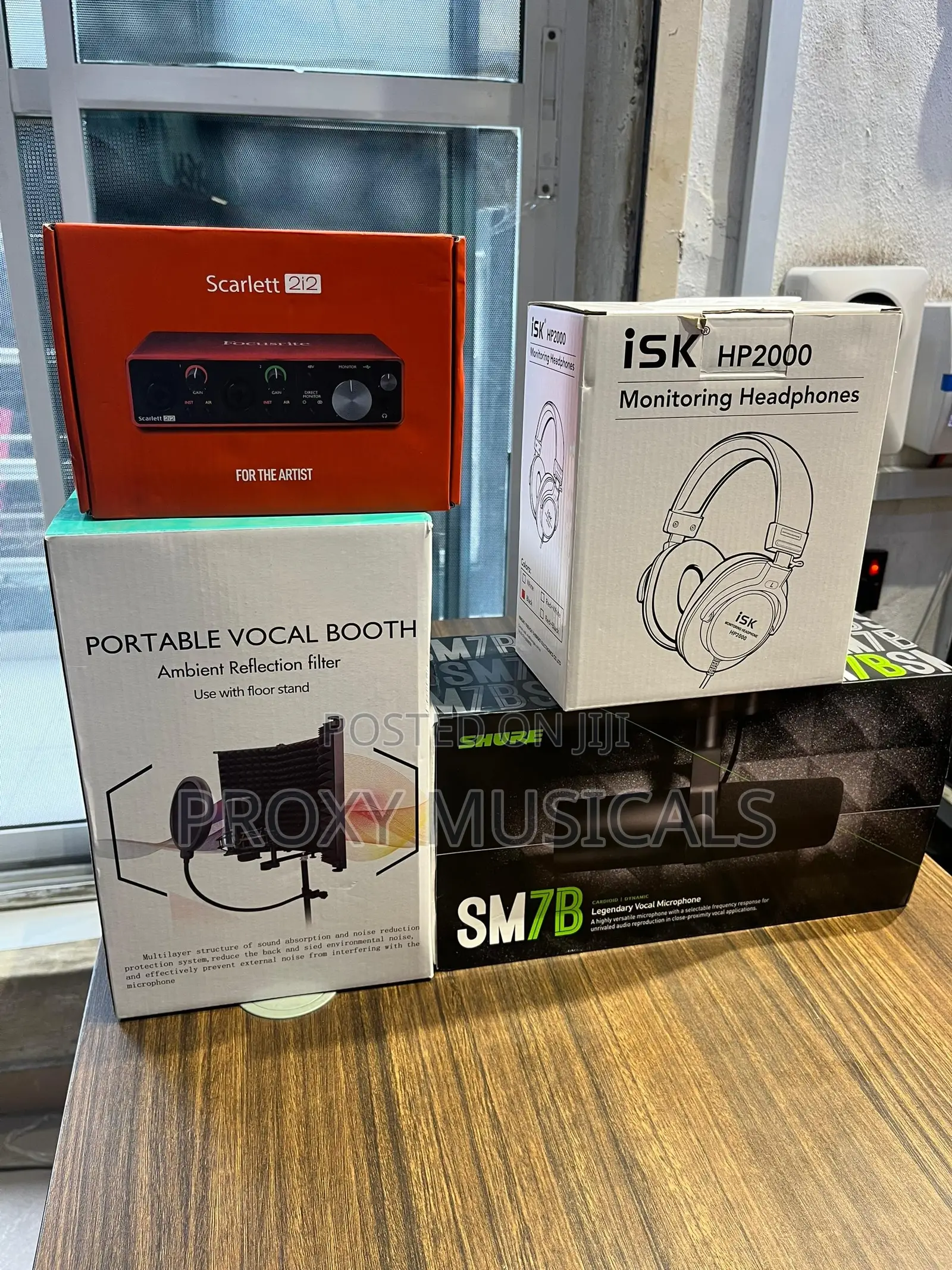 Scarlett 2i2, Shure SM7B Mic, BX5D2, iSK Headphone & Vocal Booth