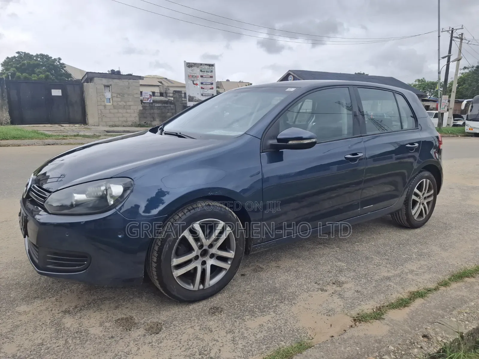 Volkswagen Golf 2010 Blue