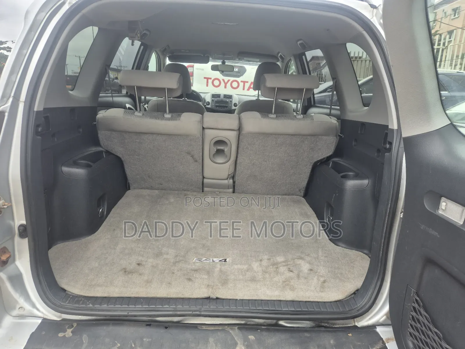 Toyota RAV4 3.5 2011 Silver