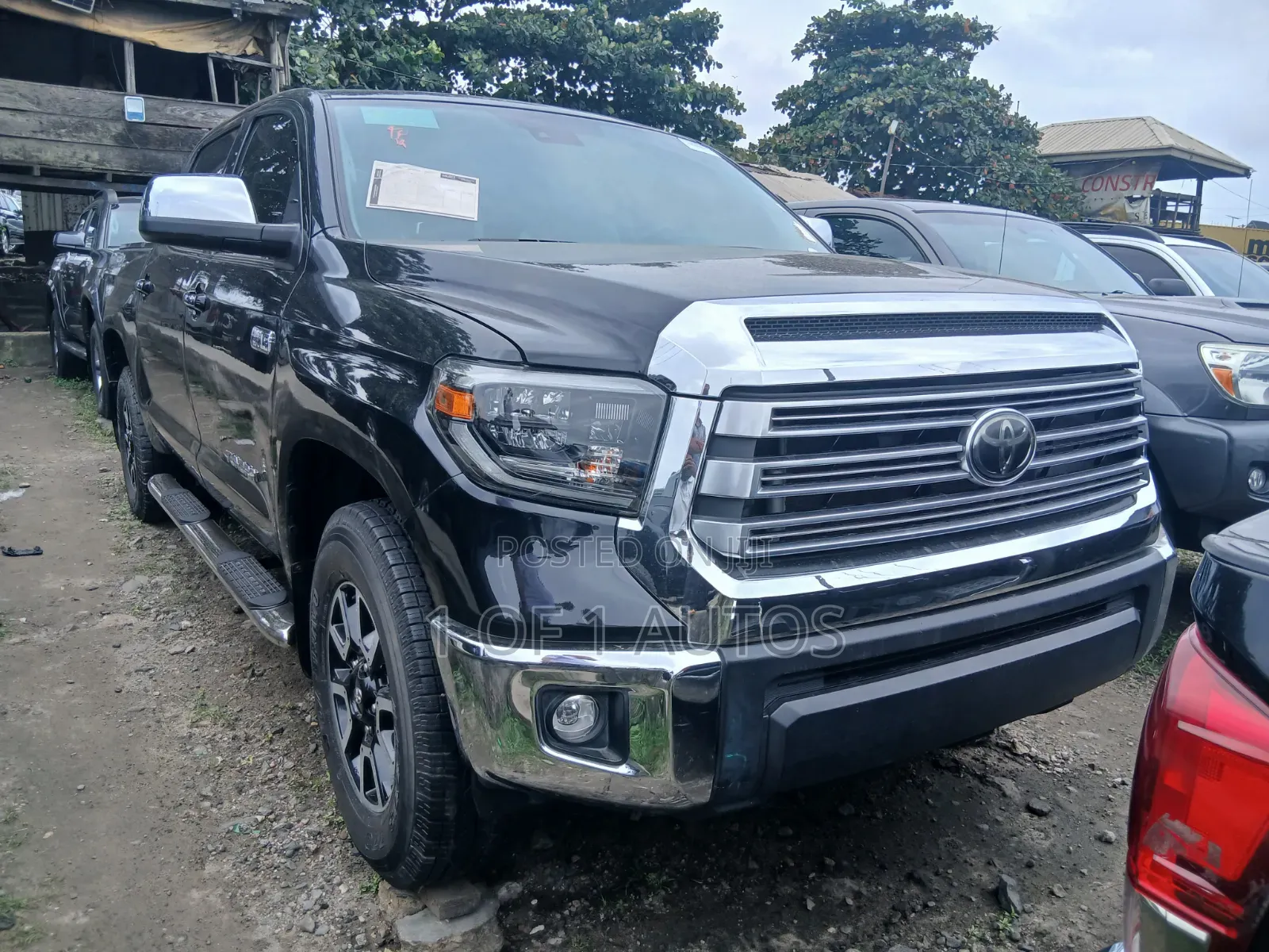 Toyota Tundra Limited 5.7L V8 4x4 Double Cab 6.6 ft. box 145.7 in. WB
