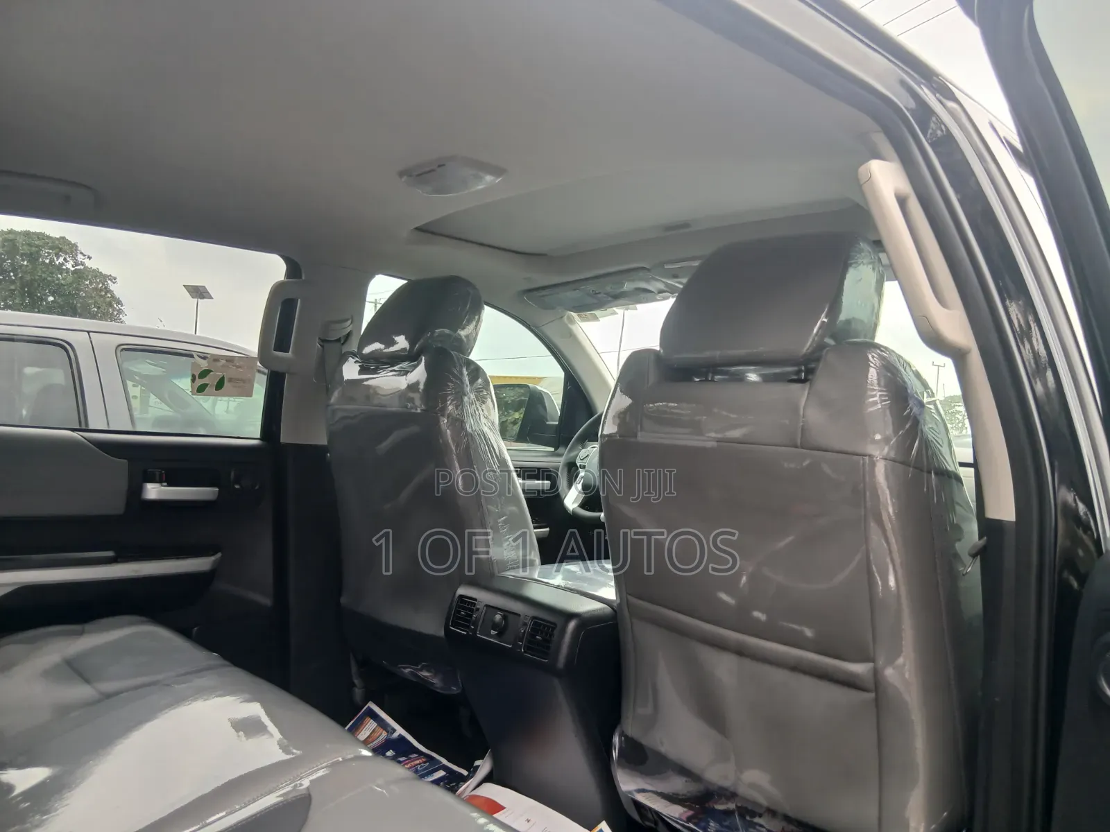 Toyota Tundra Limited 5.7L V8 4x4 Double Cab 6.6 ft. box 145.7 in. WB