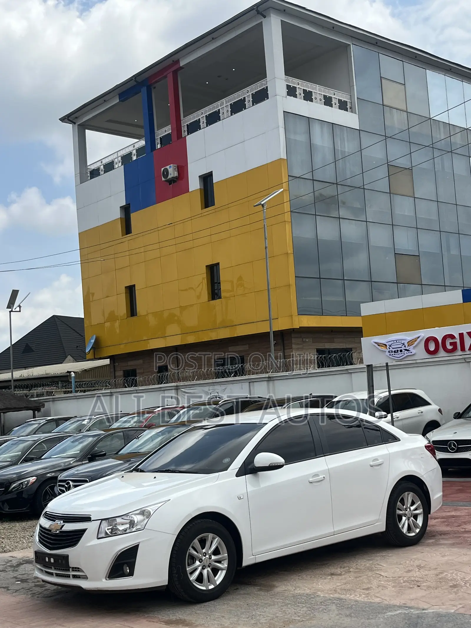 Chevrolet Cruze 2012 White