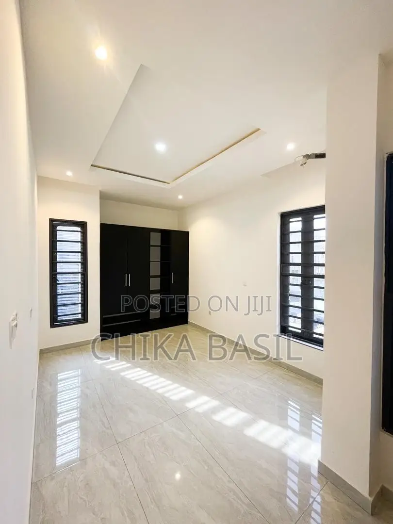 3bdrm Apartment in Ikate for sale