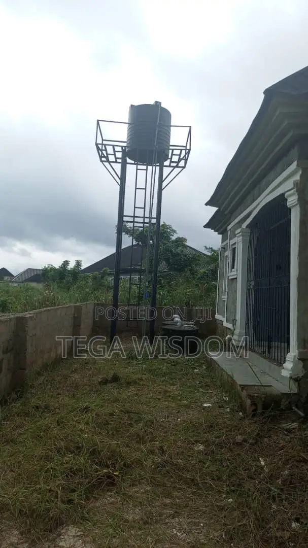 3bdrm House in Uwghelli New Layout, Ugheli for sale