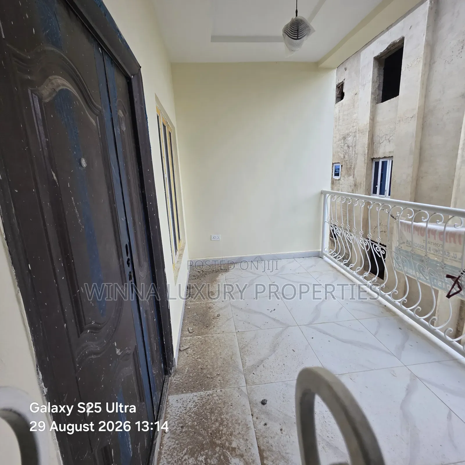 3bdrm Apartment in Beaufort Court, Lugbe District for sale