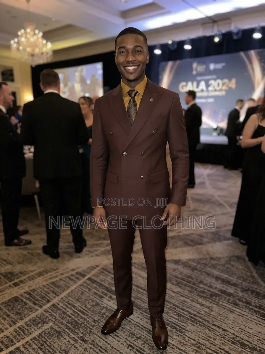 Step Up Your Style With a Brown Double-Breasted Suit 🔥