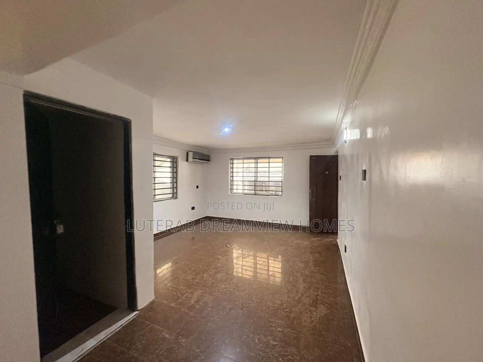 1bdrm Block of Flats in Maitama for rent