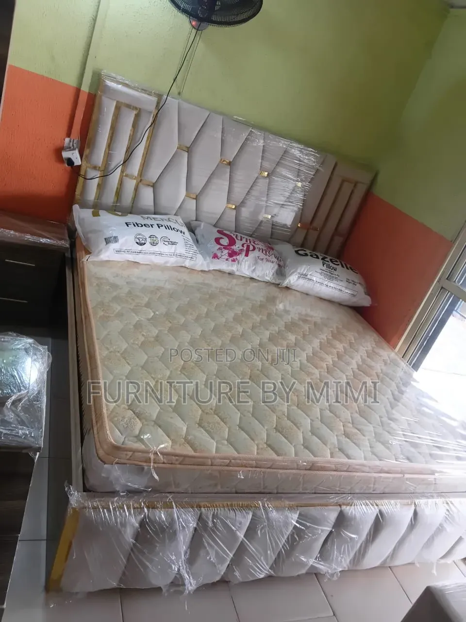 Luxury 6x6 Modern Platform Bed With Gold Accent Headboard