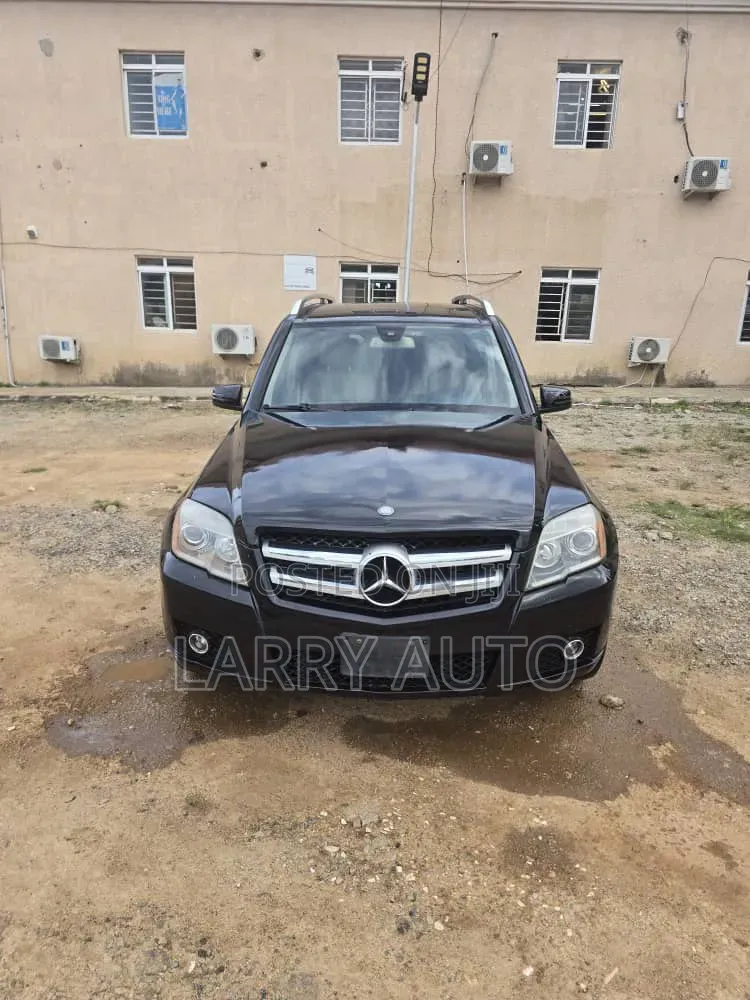 Mercedes-Benz GLK-Class 2010 Black