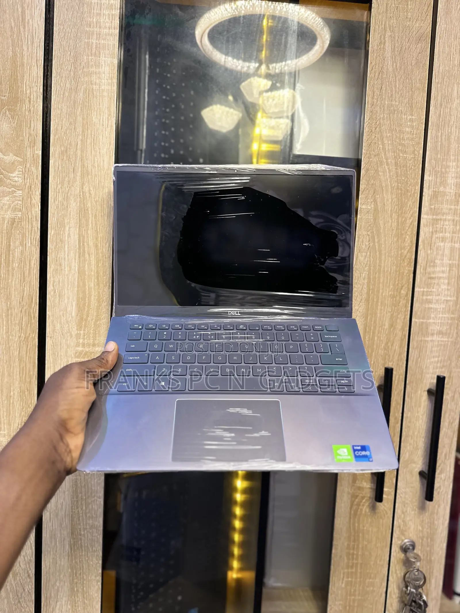 Laptop Dell Vostro 14 3430 16GB Intel Core i7 SSD 256GB