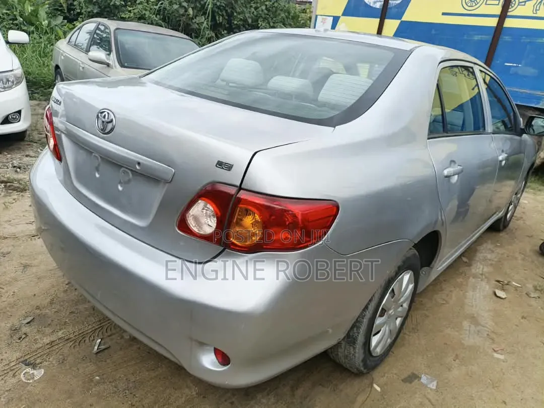 Toyota Corolla 2009 Silver
