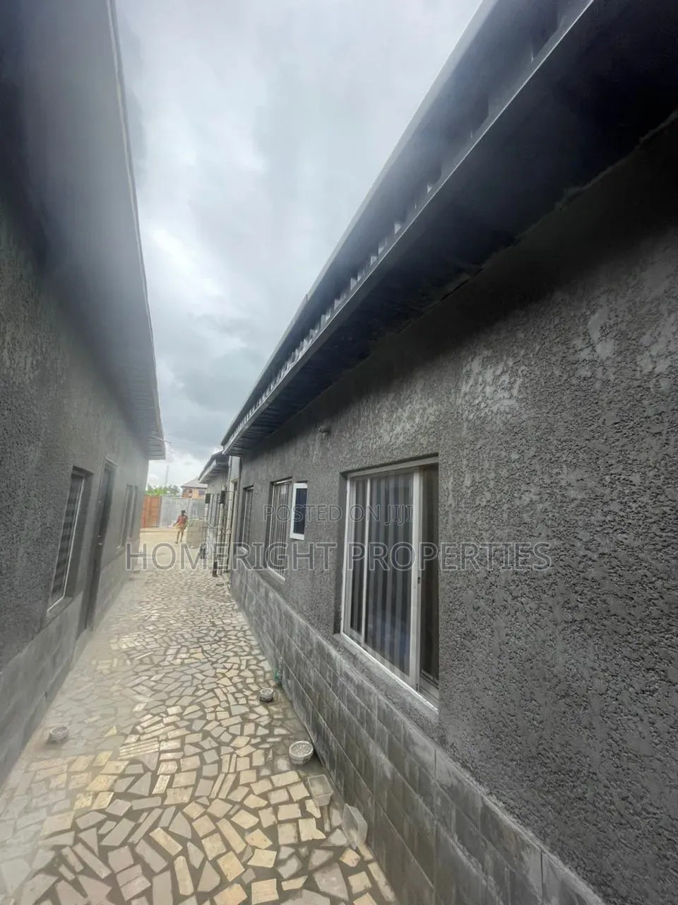 1bdrm Apartment in Akesan for rent