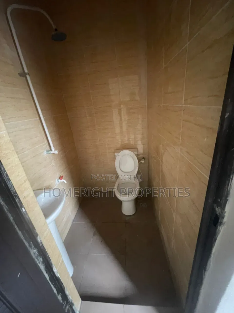 1bdrm Apartment in Akesan for rent