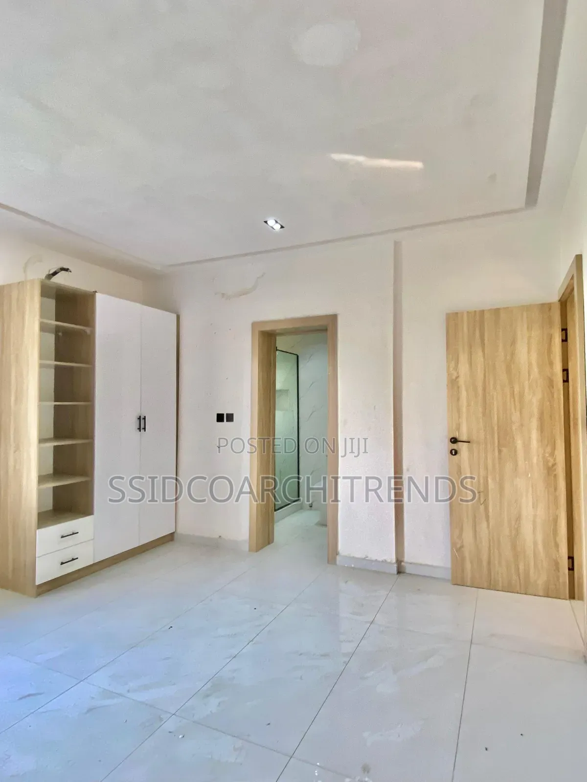 4bdrm Duplex in Call To Access, Ikate for rent
