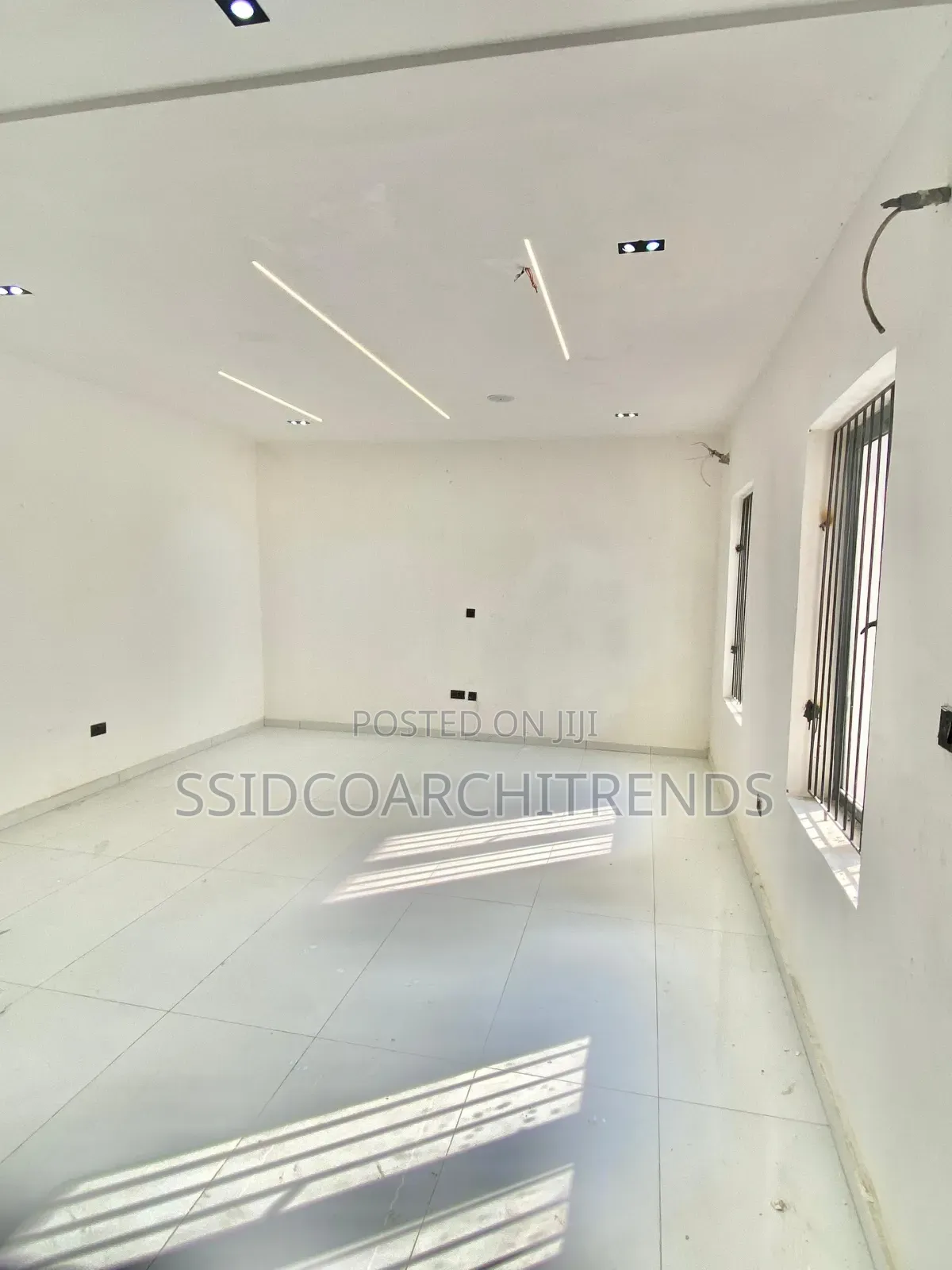4bdrm Duplex in Call To Access, Ikate for rent
