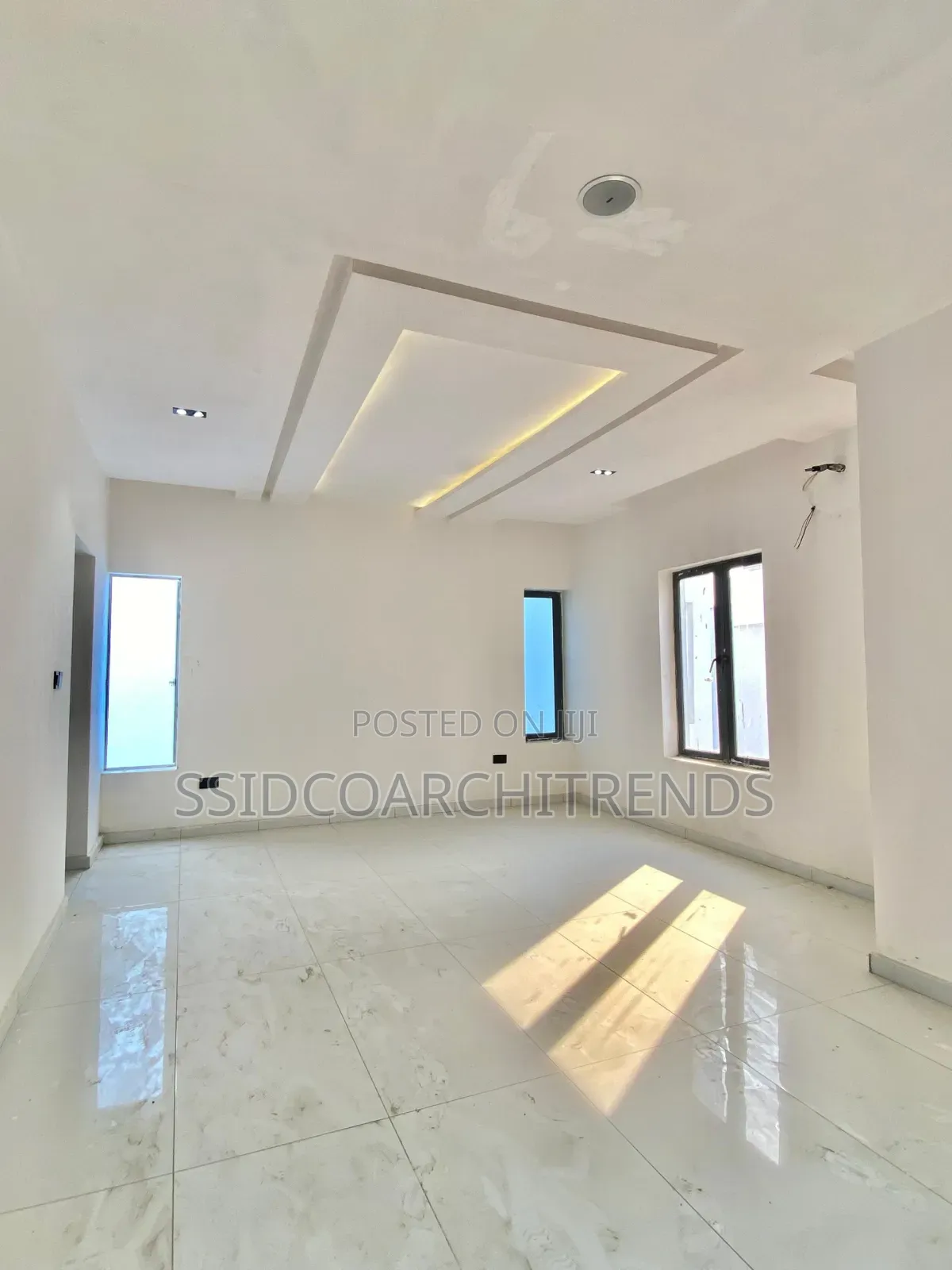 4bdrm Duplex in Call To Access, Ikate for rent