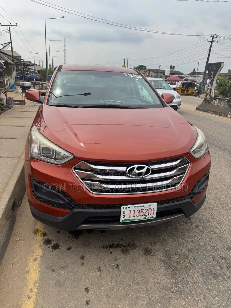 Hyundai Santa Fe GLS 4dr SUV AWD (3.3L 6cyl 6A) 2015 Orange