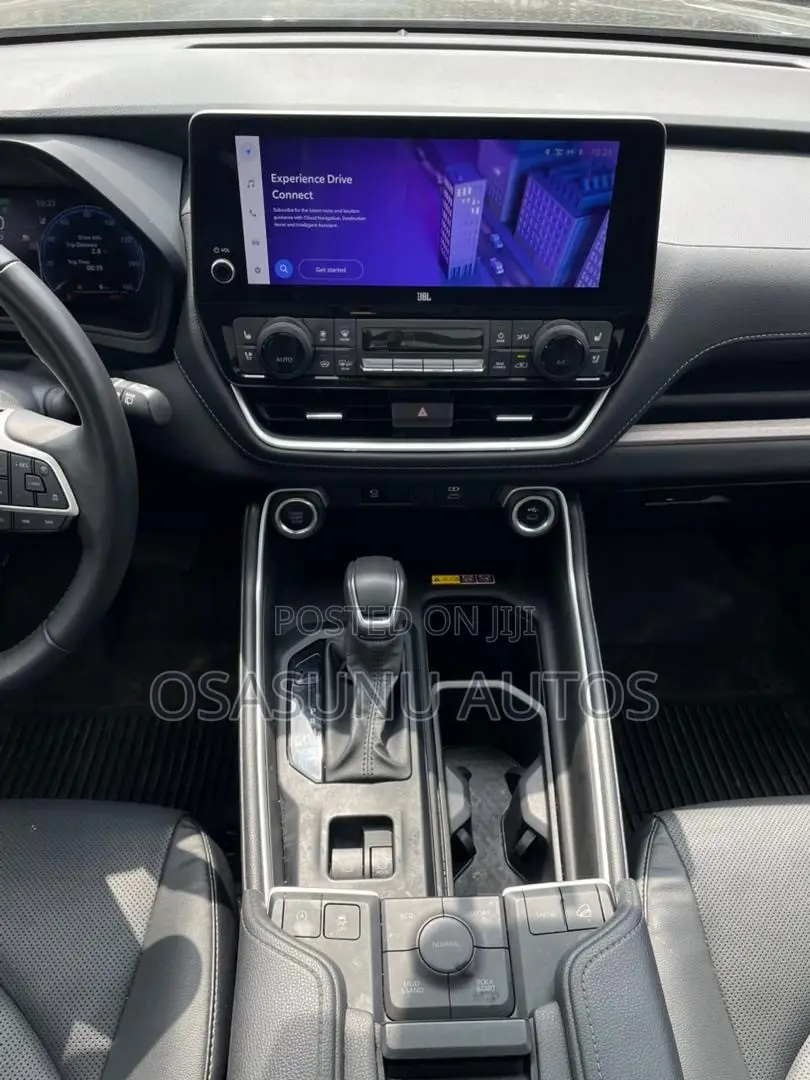 Toyota Highlander Limited 2025 Black