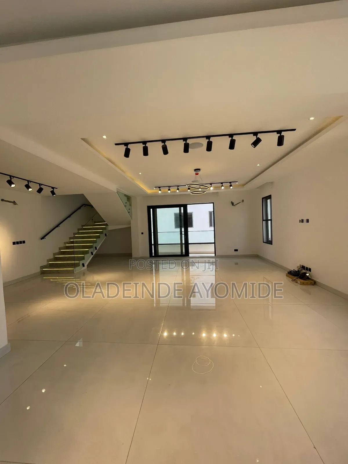 4bdrm Maisonette in Banana Island for sale
