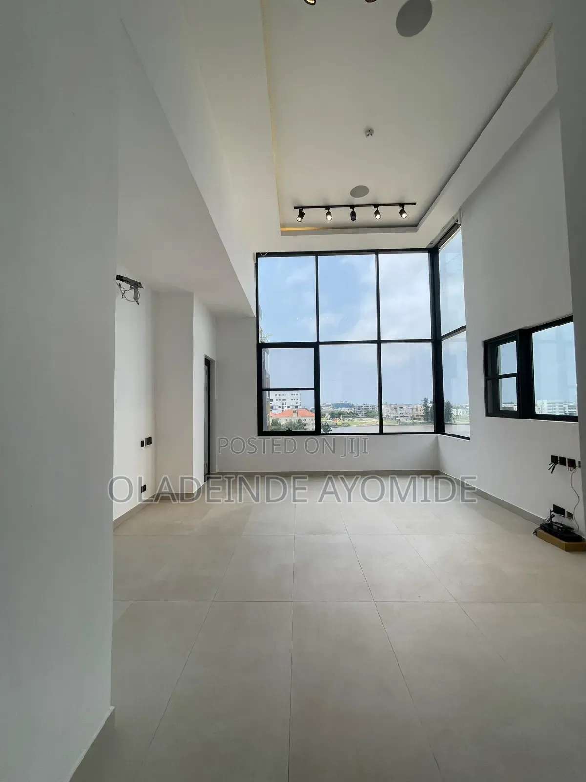 4bdrm Maisonette in Banana Island for sale
