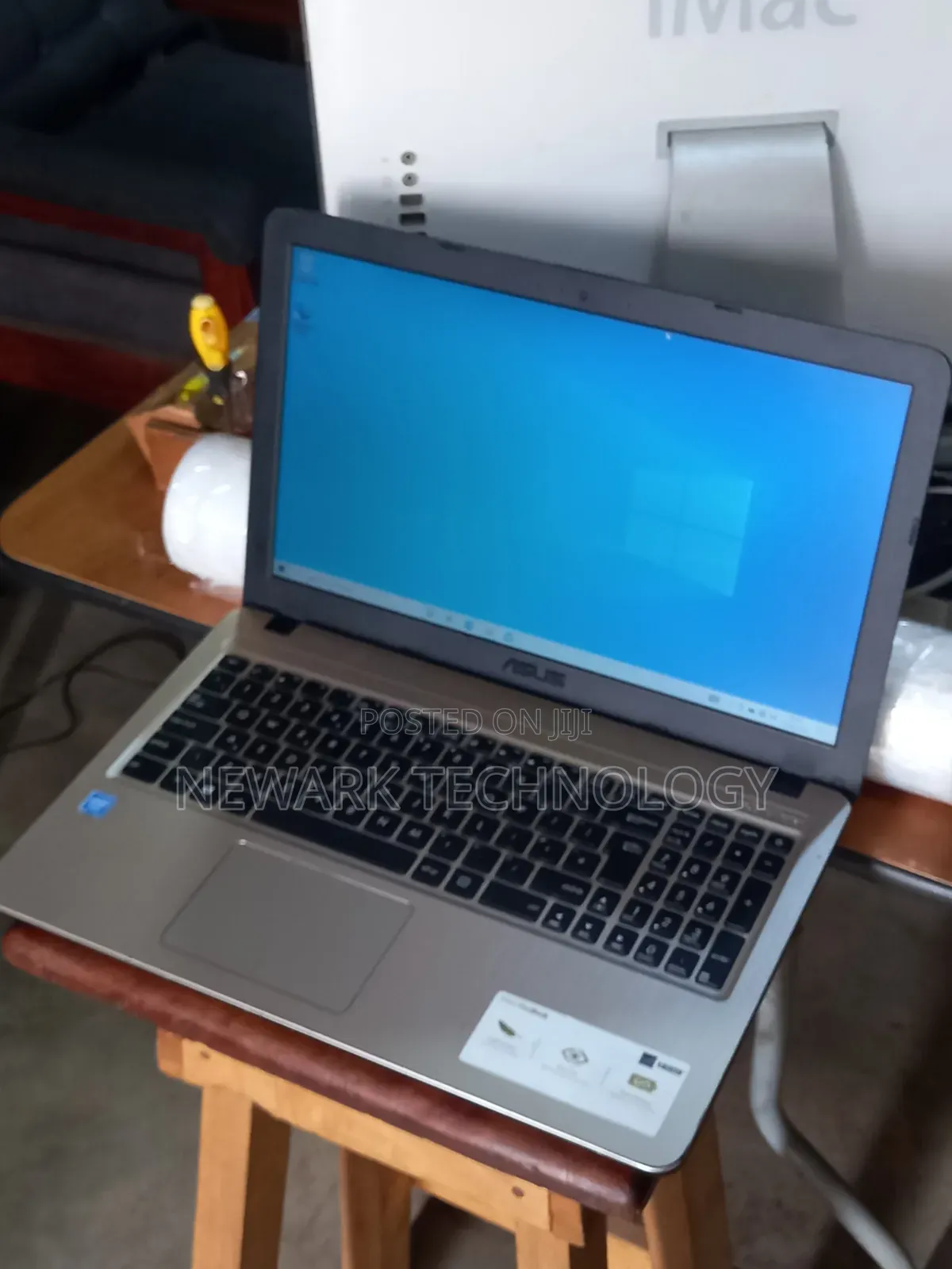 Laptop Asus VivoBook 15 X540NA 4GB Intel HDD 500GB