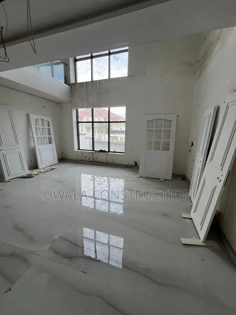 9bdrm Duplex in Asokoro for sale