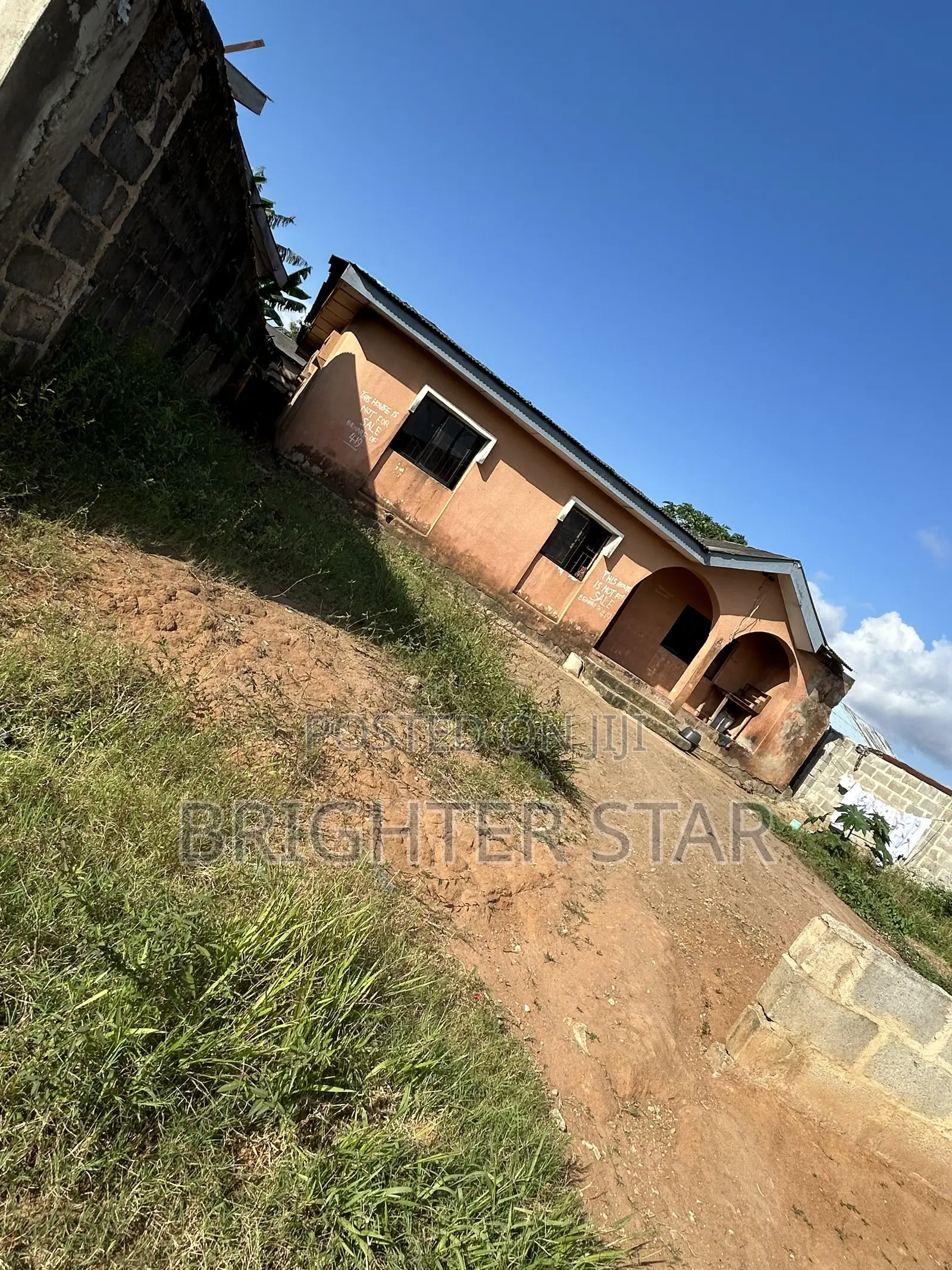 3bdrm Bungalow in Ayobo for sale