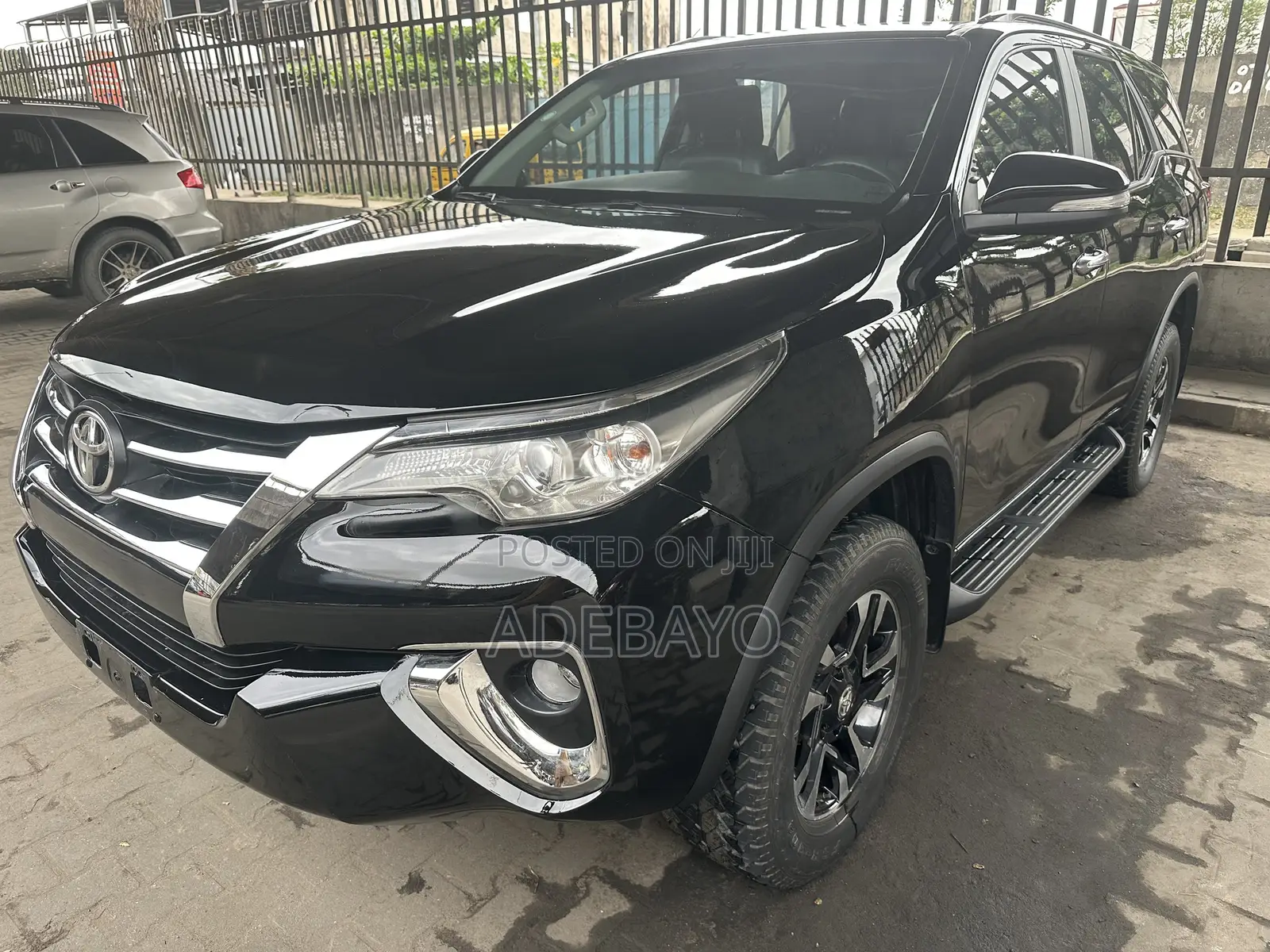 Toyota Fortuner 2.7 AWD 2016 Black