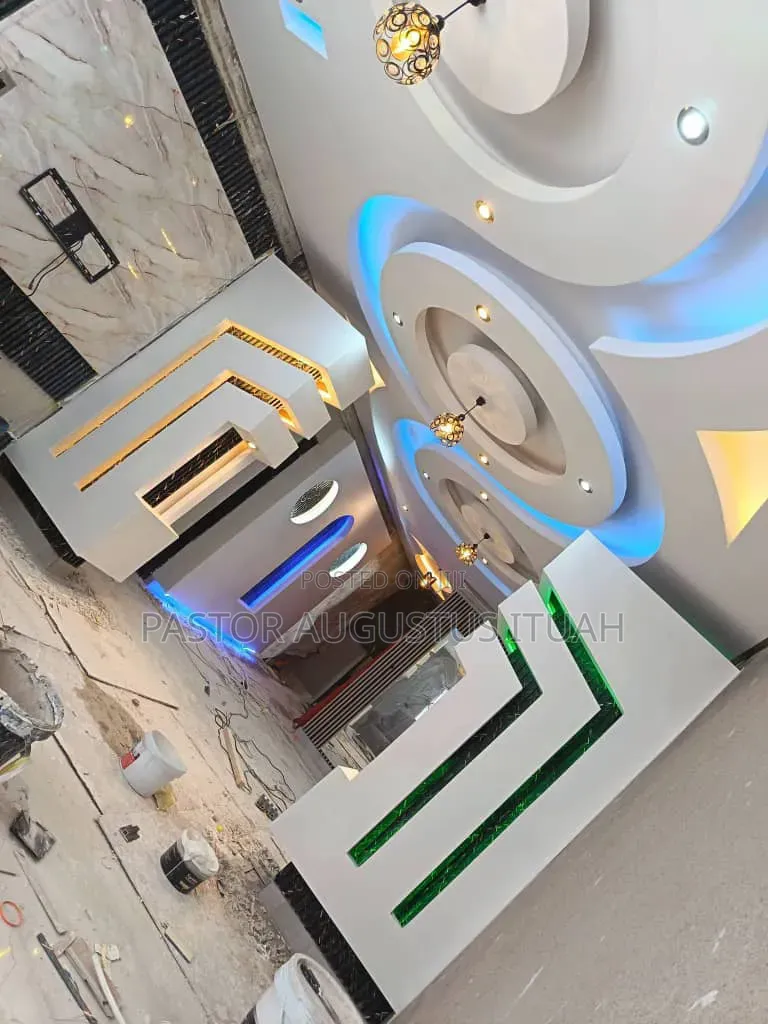 Pop and Polycyrine Installation
