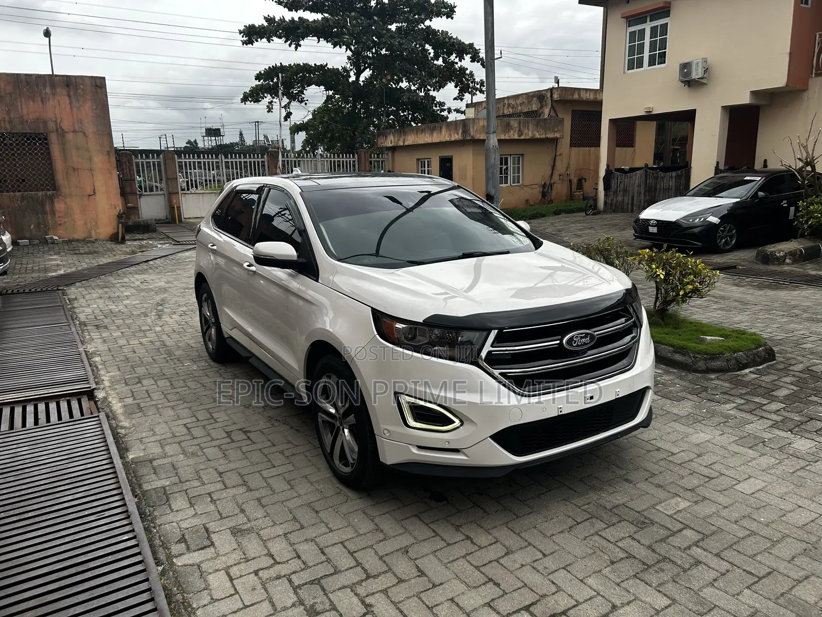 Ford Edge Sport 4dr SUV AWD (2.7L 6cyl Turbo 6A) 2015 White