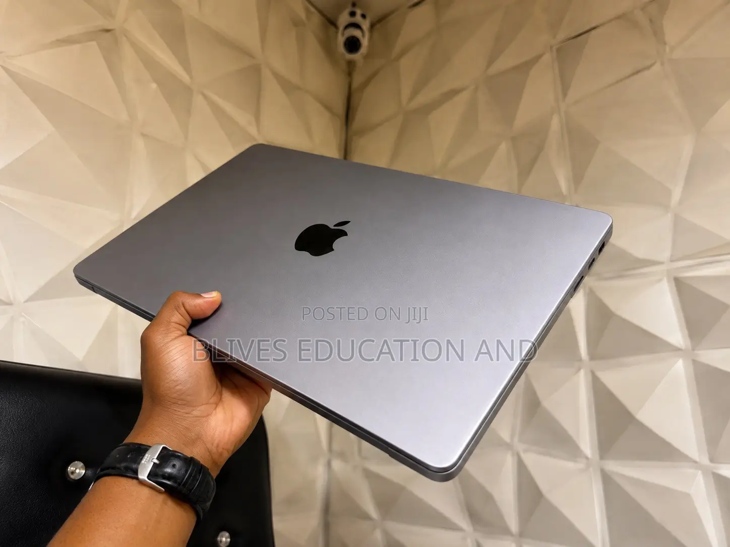Laptop Apple MacBook Air 2024 M3 16GB Apple M3 SSD 512GB