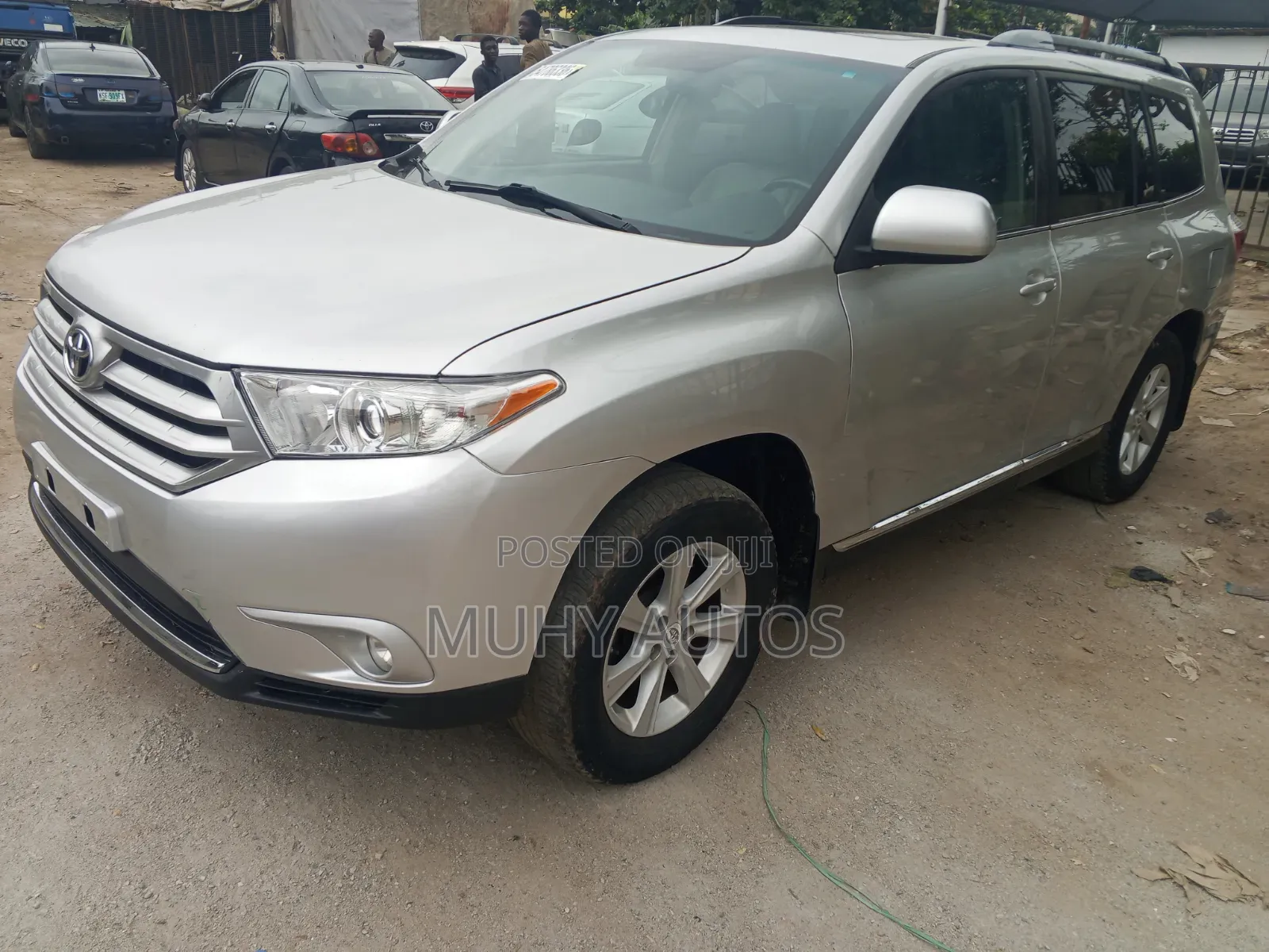 Toyota Highlander 3.5L 4WD 2013 Silver