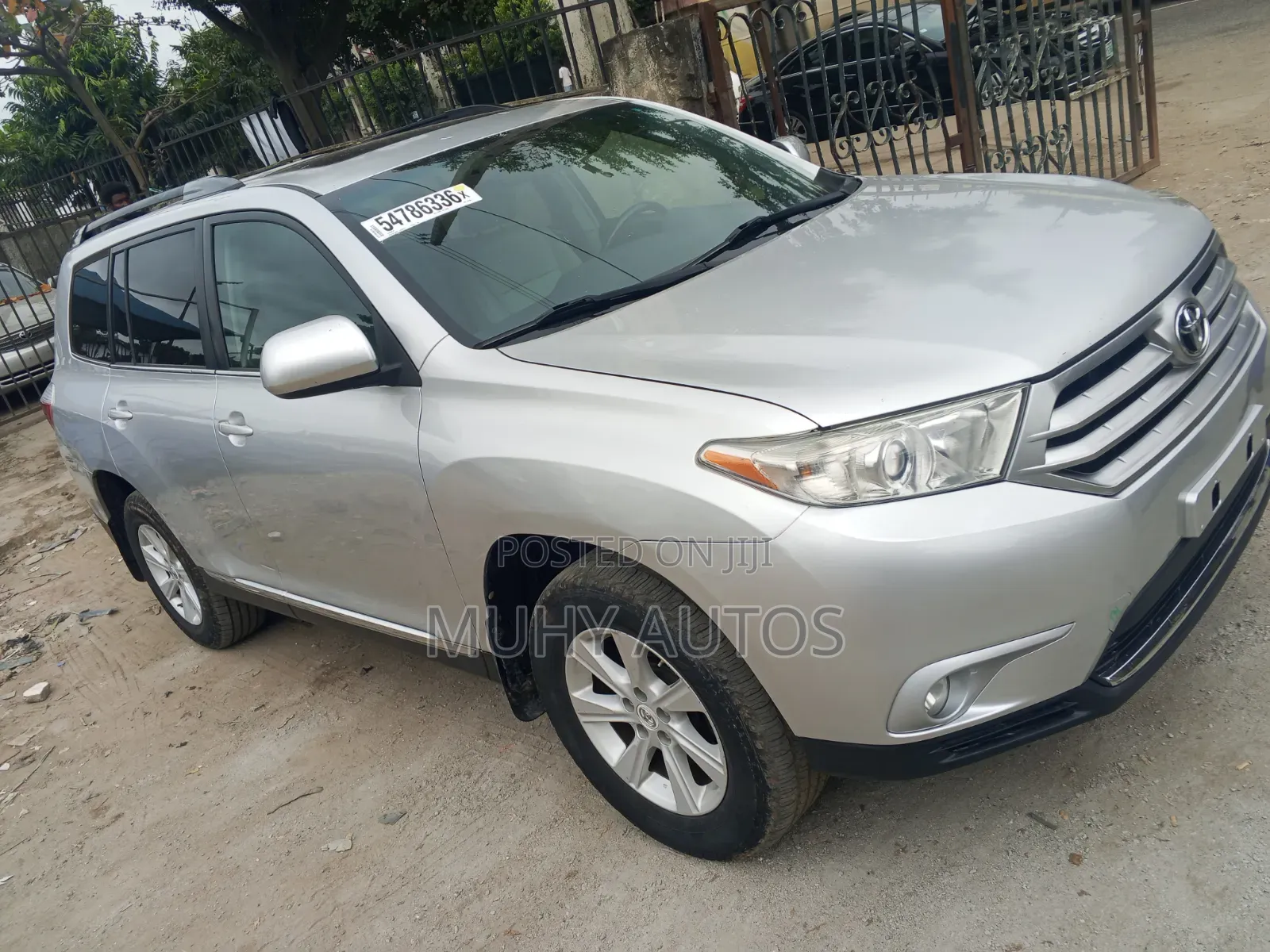 Toyota Highlander 3.5L 4WD 2013 Silver