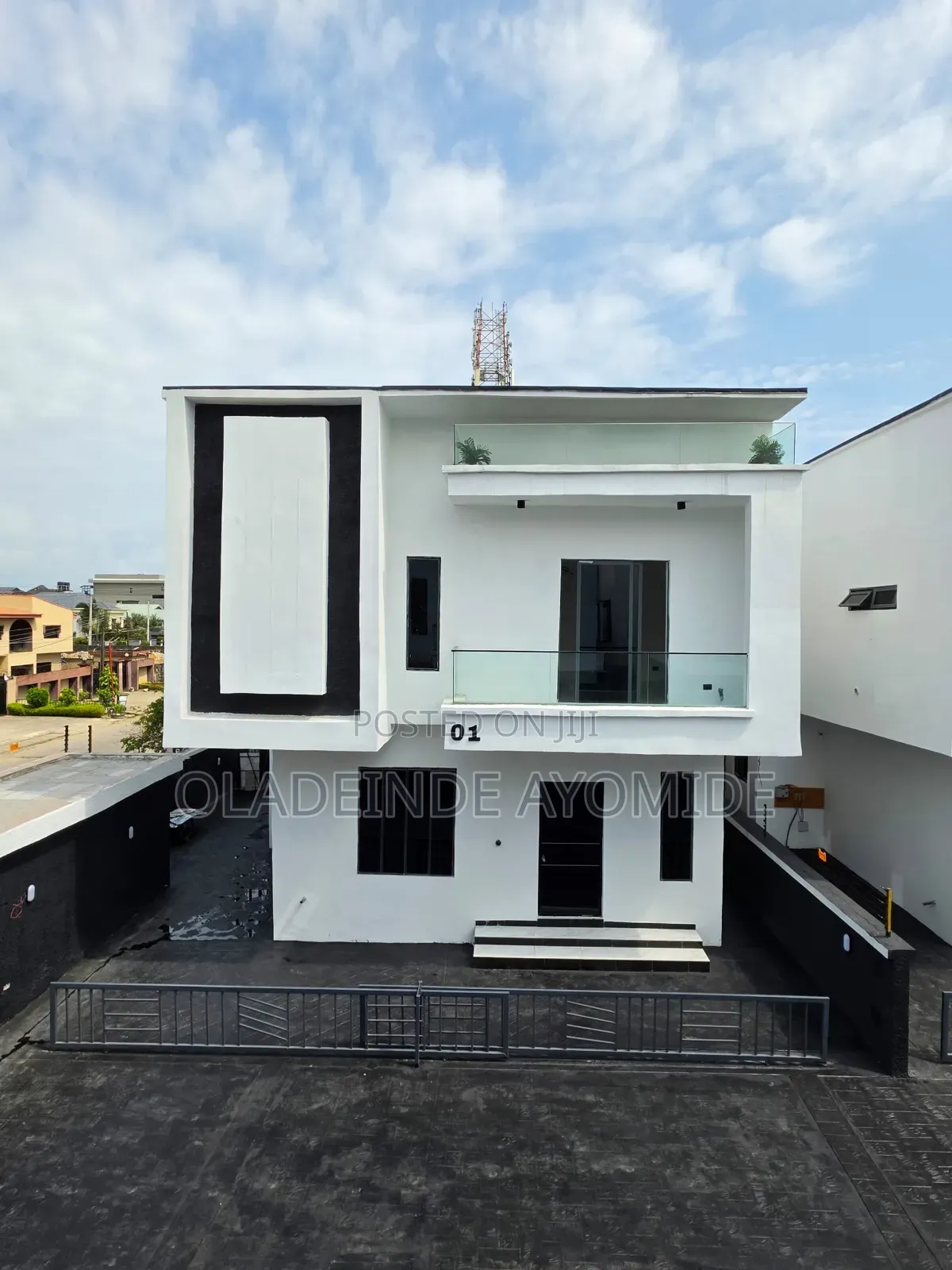 4bdrm Duplex in Idado for sale